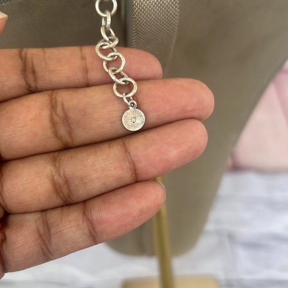 Stella & Dot  radium cluster multi color crystals necklace 18” glows w/UV light - Picture 6 of 10